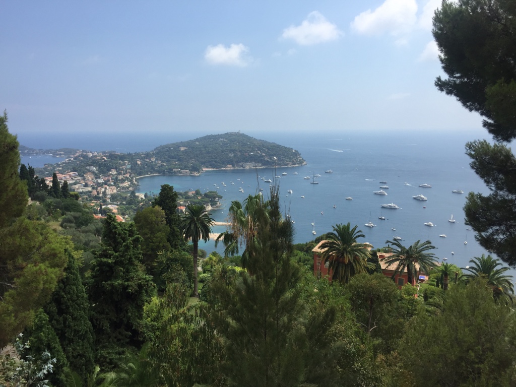 Vista saliendo de Niza a Mónaco por la carretera del medio
